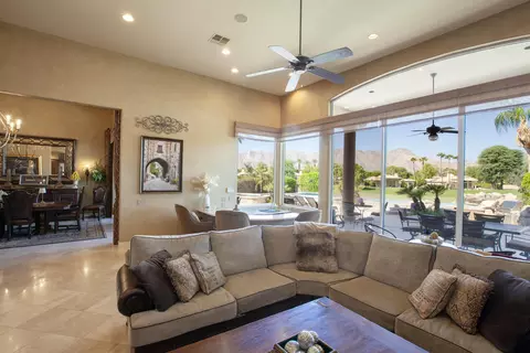 Living - 79110 Casa Vida Cir, La Quinta, CA 92253 photo 2 of 4