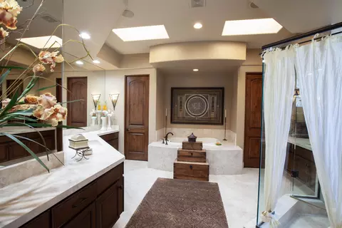 Bath - 79110 Casa Vida Cir, La Quinta, CA 92253 photo 1 of 5