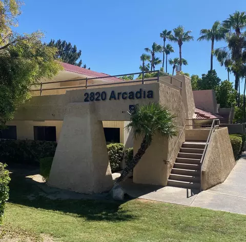 2820 N Arcadia Ct, Palm Springs, CA 92262