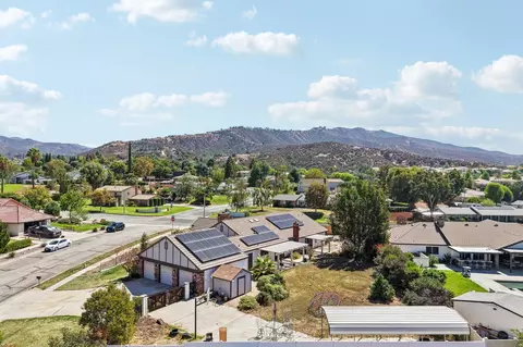 View/Area - 36261 Serape Dr, Yucaipa, CA 92399 photo 5 of 9