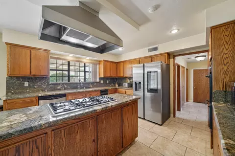 Kitchen - 36261 Serape Dr, Yucaipa, CA 92399 photo 1 of 4