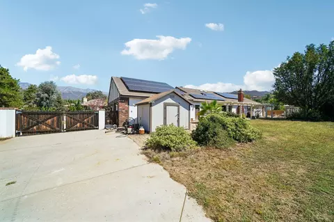 Exterior - 36261 Serape Dr, Yucaipa, CA 92399 photo 10 of 18