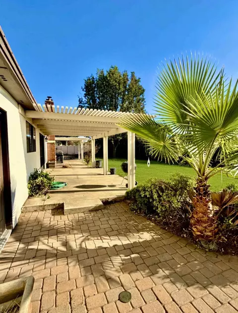 Exterior - 36261 Serape Dr, Yucaipa, CA 92399 photo 17 of 18