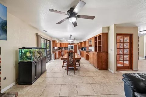 Entry Way - 36261 Serape Dr, Yucaipa, CA 92399 photo 5 of 8
