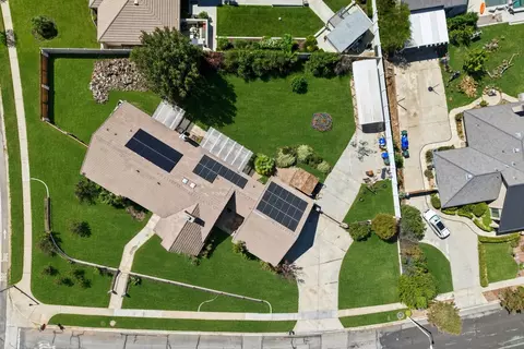 View/Area - 36261 Serape Dr, Yucaipa, CA 92399 photo 8 of 9