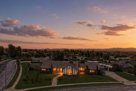 View/Area - 36261 Serape Dr, Yucaipa, CA 92399 photo 2 of 9