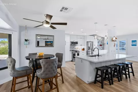2073 Acacia Rd W, Palm Springs, CA 92262