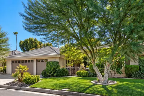 Exterior - 58 Sutton Pl E, Palm Desert, CA 92211 photo 2 of 23