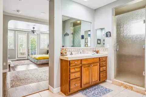 Bath - 80596 Tangelo Ct, Indio, CA 92201 photo 4 of 7