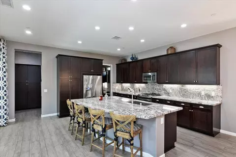 Kitchen - 51678 Hawthorne Ct, Indio, CA 92201 photo 1 of 7
