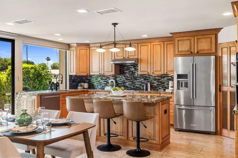 282 Serena Dr, Palm Desert, CA 92260