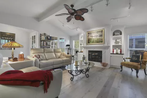 73450 Country Club Dr, Palm Desert, CA 92260
