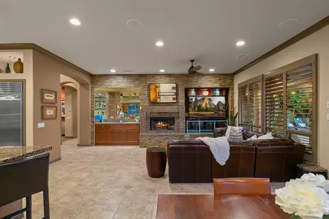 Living - 80913 Gentle Breeze Dr, Indio, CA 92201 photo 2 of 4