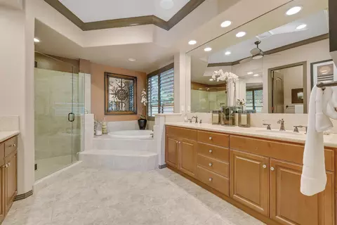 Bath - 80913 Gentle Breeze Dr, Indio, CA 92201 photo 3 of 5