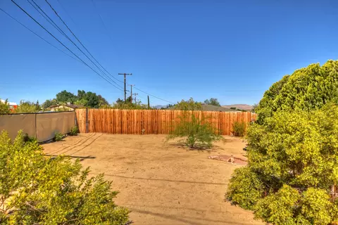 Exterior - 61587 Desert Air Rd, Joshua Tree, CA 92252 photo 9 of 13