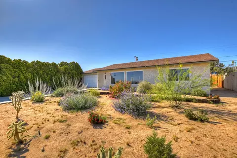 Exterior - 61587 Desert Air Rd, Joshua Tree, CA 92252 photo 8 of 13