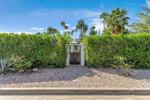 1075 E Sunny Dunes Rd, Palm Springs, CA 92264