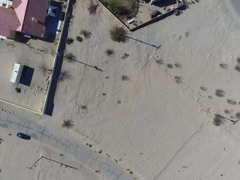 1518 Thunderbird Ave, Thermal, CA 92274 photo 2