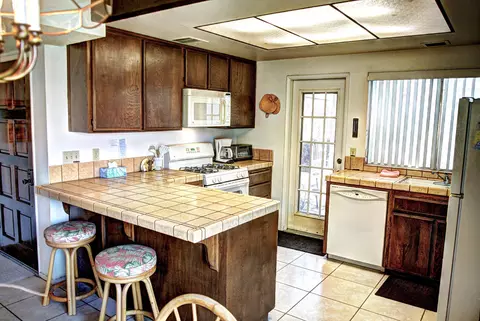 Kitchen - 48995 Taylor St, Indio, CA 92201 photo 1 of 3