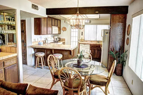 Dining - 48995 Taylor St, Indio, CA 92201 photo 3 of 3