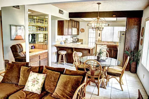 Dining - 48995 Taylor St, Indio, CA 92201 photo 2 of 3
