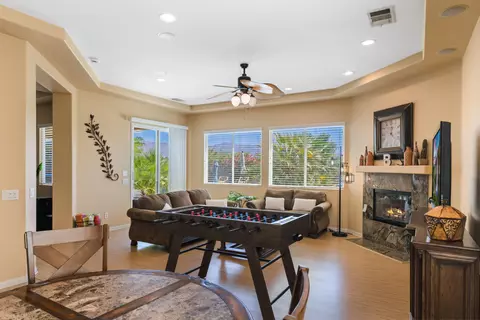 Living - 43502 Sentiero Dr, Indio, CA 92203 photo 4 of 5