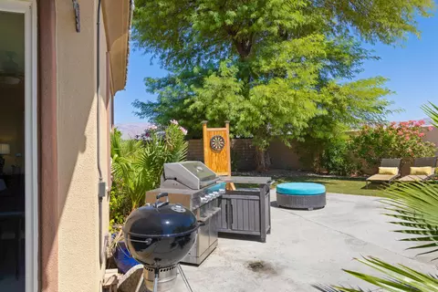 Exterior - 43502 Sentiero Dr, Indio, CA 92203 photo 4 of 18