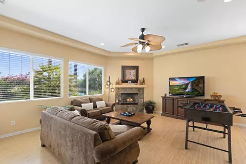 Living - 43502 Sentiero Dr, Indio, CA 92203 photo 5 of 5