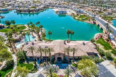 View/Area - 43502 Sentiero Dr, Indio, CA 92203 photo 6 of 10