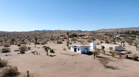 Exterior - 4039 Greasewood Ln, Yucca Valley, CA 92284 photo 6 of 8