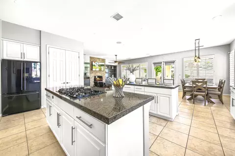 Kitchen - 48713 Spring Rain Ct, Indio, CA 92201 photo 4 of 4