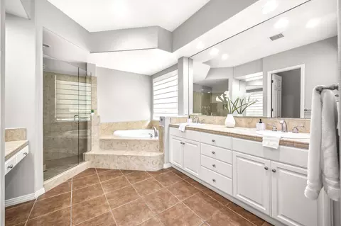 Bath - 48713 Spring Rain Ct, Indio, CA 92201 photo 1 of 3