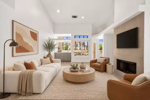 340 Augusta Dr, Palm Desert, CA 92211