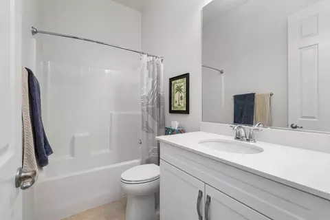 Bath - 85773 Burano Pl, Indio, CA 92203 photo 2 of 2