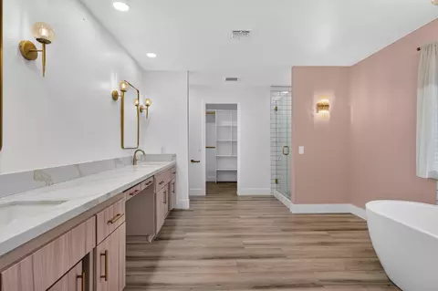 Bath - 61849 Alta Mesa Dr, Joshua Tree, CA 92252 photo 2 of 5