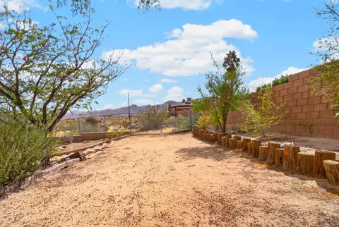 Exterior - 61849 Alta Mesa Dr, Joshua Tree, CA 92252 photo 19 of 20