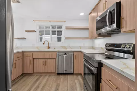Kitchen - 61849 Alta Mesa Dr, Joshua Tree, CA 92252 photo 1 of 2