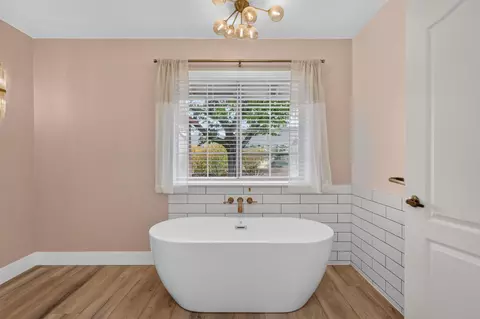 Bath - 61849 Alta Mesa Dr, Joshua Tree, CA 92252 photo 3 of 5