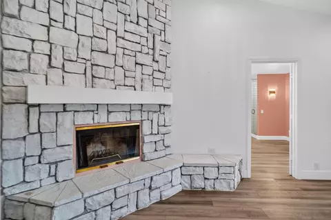 Living - 61849 Alta Mesa Dr, Joshua Tree, CA 92252 photo 6 of 7