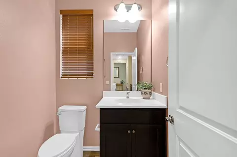 Bath - 82813 Longfellow Ct, Indio, CA 92201 photo 2 of 3