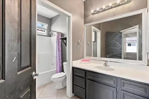 Bath - 83930 Bridges Ct, Indio, CA 92203 photo 3 of 6