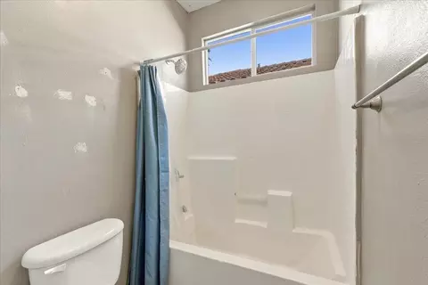 Bath - 83930 Bridges Ct, Indio, CA 92203 photo 6 of 6