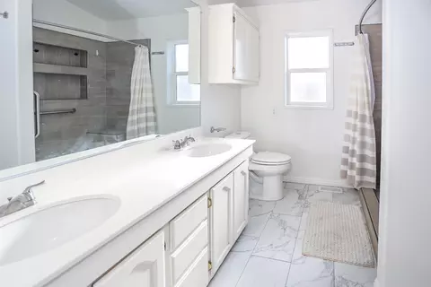 Bath - 45395 7th St, Big Bear City, CA 92314 photo 3 of 3