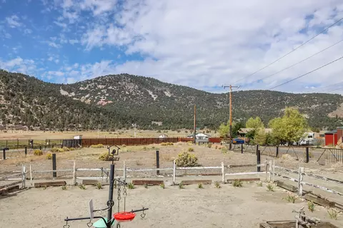 Exterior - 45395 7th St, Big Bear City, CA 92314 photo 2 of 8