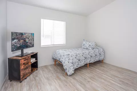 Bedroom - 45395 7th St, Big Bear City, CA 92314 photo 1 of 5