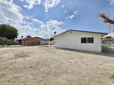 Exterior - 43186 Nairobi Dr, Indio, CA 92201 photo 5 of 7