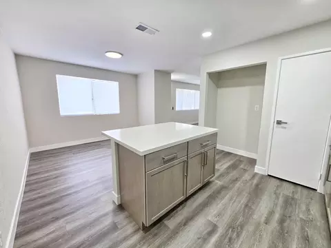 Kitchen - 43186 Nairobi Dr, Indio, CA 92201 photo 4 of 7