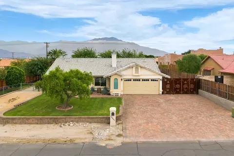 30651 Desert Moon Dr, Thousand Palms, CA 92276