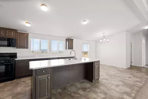 Kitchen - 60382 Stearman Rd, Landers, CA 92285 photo 1 of 4