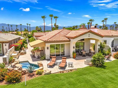280 Tomahawk Dr, Palm Desert, CA 92211